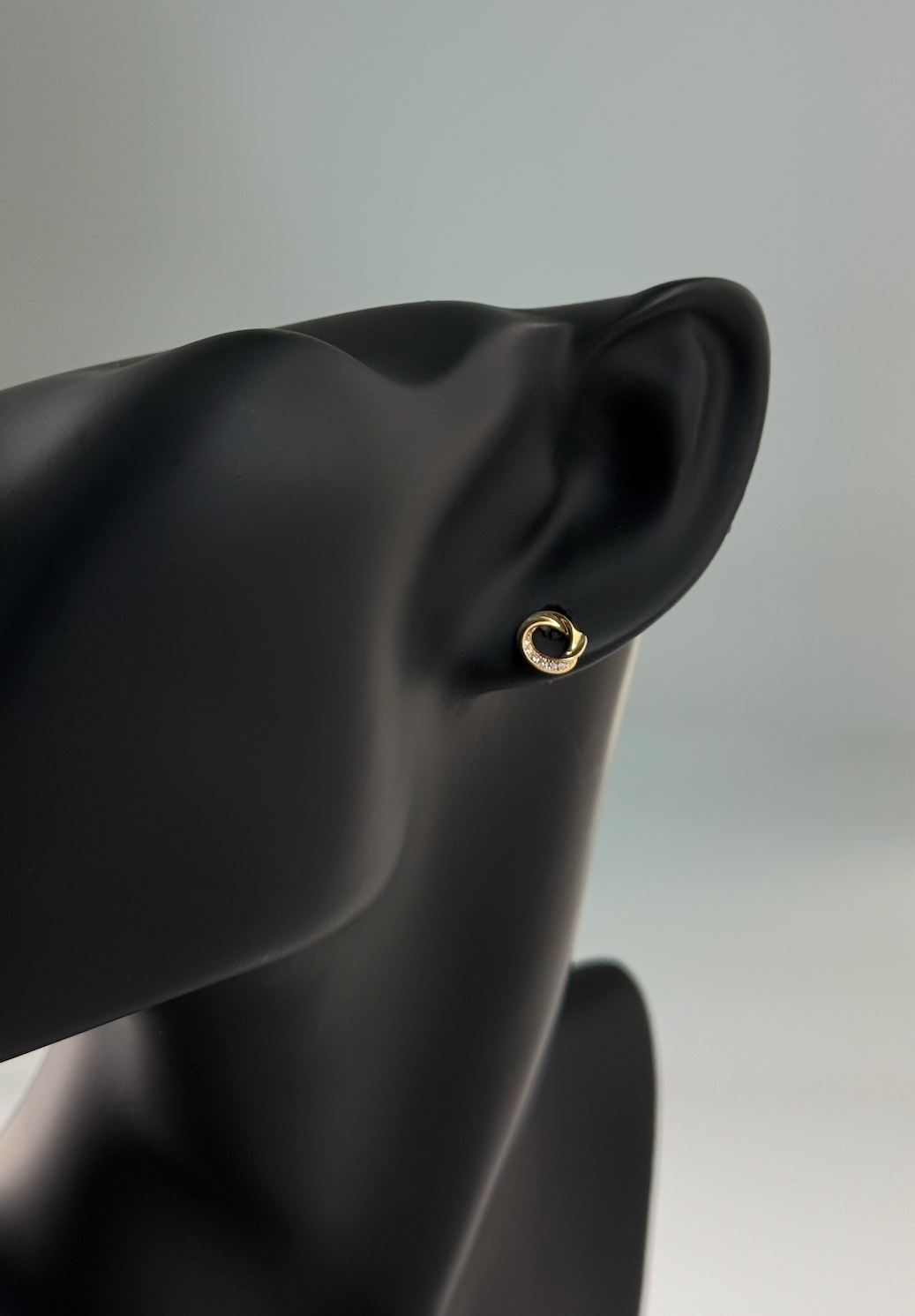 Round Earrings 8mm