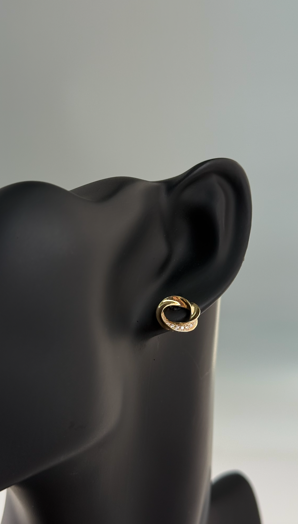 Round Earrings 12mm